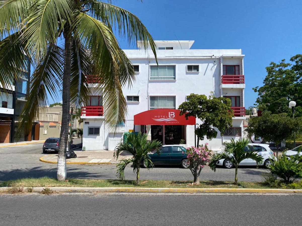 Hotel Lb Manzanillo Exterior photo